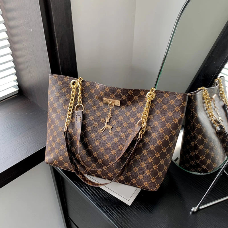 Elegance Tote - Luxury Chain Shoulder Bag